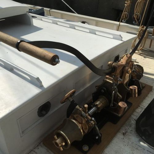 -Rocker Windlass (powered) 1